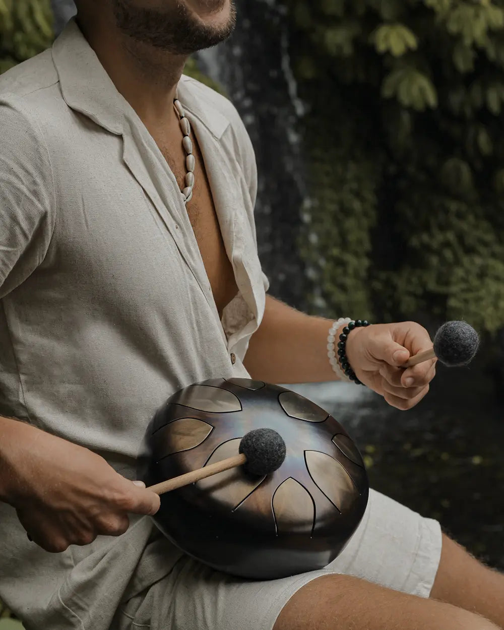 <p>INTUITIVE AND IMMERSIVE</p>